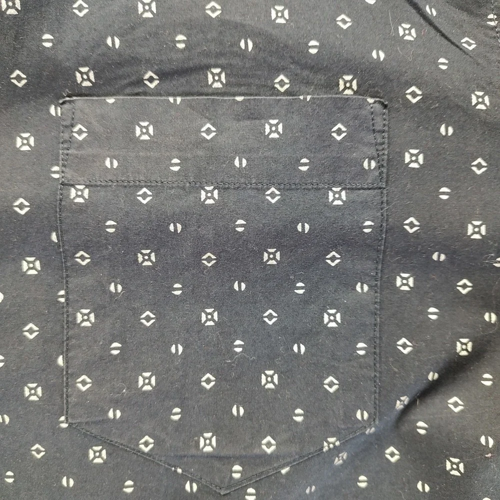 Banana Republic Men's Blue Dress Shirt Size Large Short‎ Sleeve